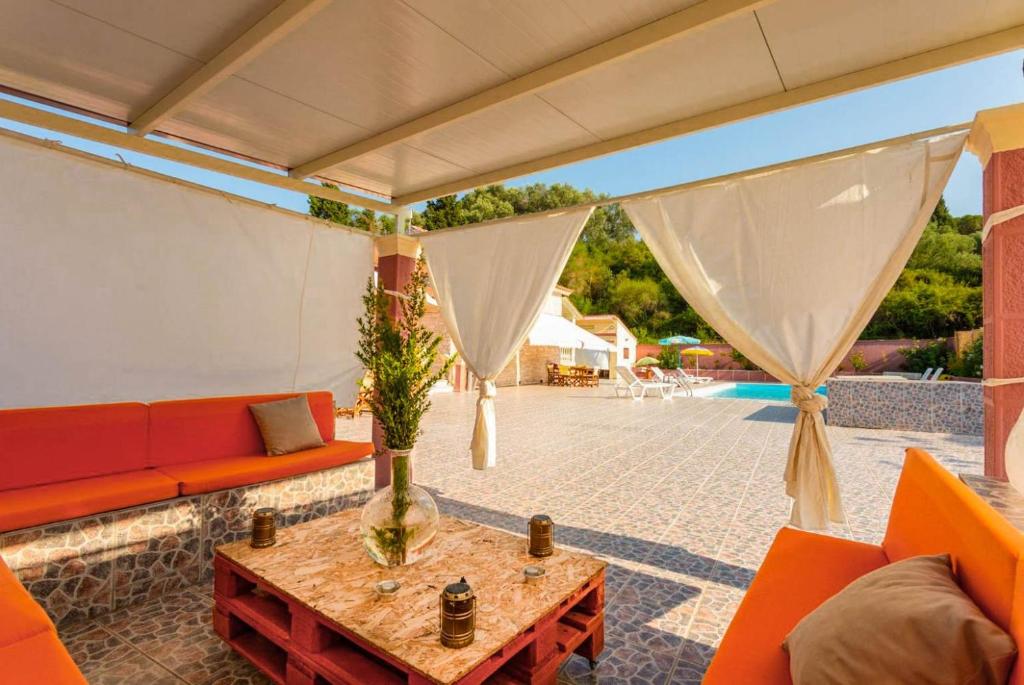 Villa Psaropouli room 4